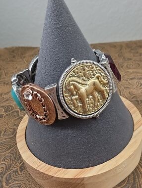 Western Horse Mixed Metal Gold Silver Cabochon Horse Medallion Stretch Bracelet